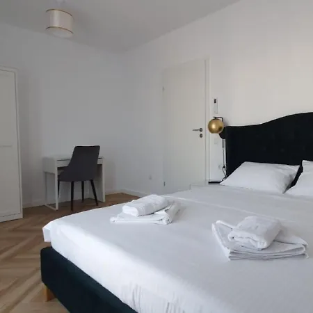 Cinque Stelle Apartahotel