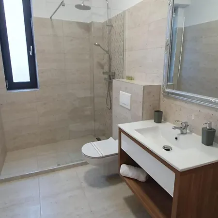 Cinque Stelle Aparthotel Kluž