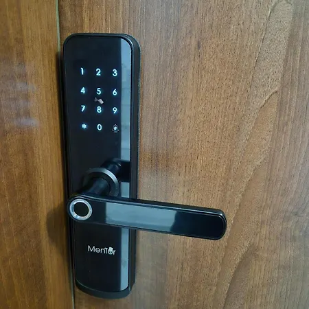 Cinque Stelle アパートホテル 4*