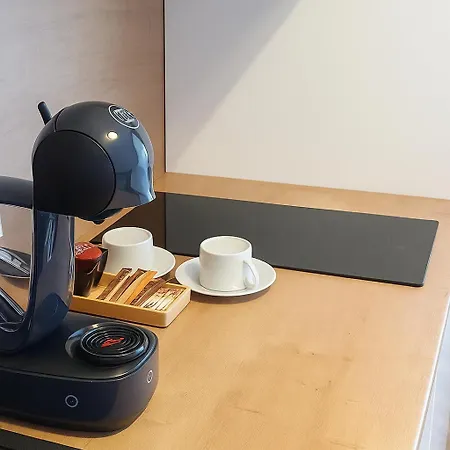 Cinque Stelle アパートホテル 4*